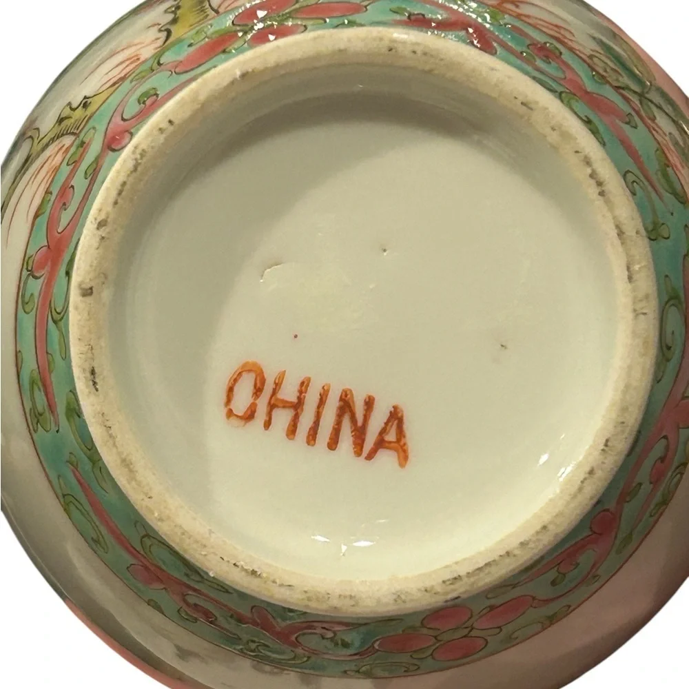 Chinese Porcelain Vase Famille Rose Qing Or Republic Period Export Style (TWO)